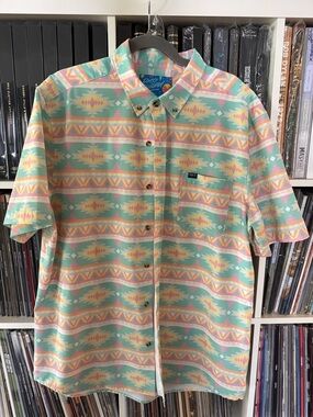 Southern Shirt Co. Button-Down Short Sleeve Shirt in Mint & Pastel Print